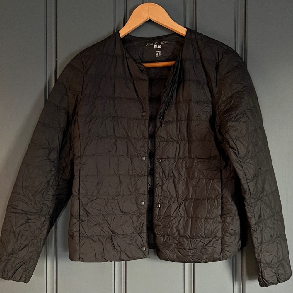Uniqlo Ultralight Down Black Foldable Women's Jacket, size small